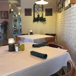 sushi and sashimi, interior