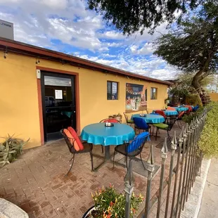 Side patio