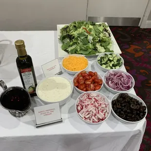 Taco salad bar
