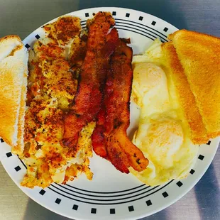 full breakfast with eggs over easy