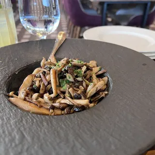 PAN ROASTED FORAGED MUSHROOMS