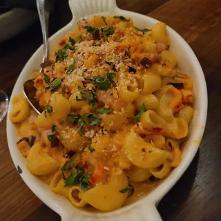 LOBSTER AND PORK BELLY MACARONI AND CHEESE