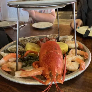 SEAFOOD TOWER