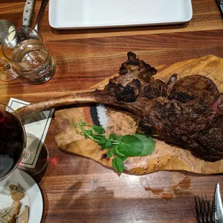 48 OZ TOMAHAWK RIB EYE FOR TWO