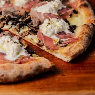 LBK Pizzeria