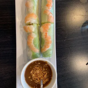 Crispy fresh spring rolls