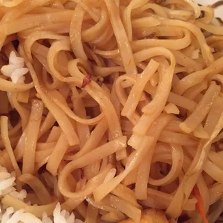 T5. Pad Thai Noodles