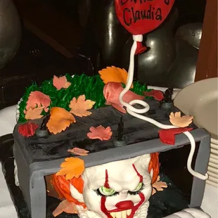 Pennywise the Clown cake