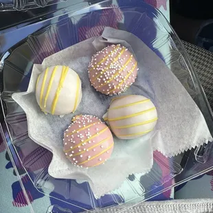 Strawberry Lemonade Cake Ball