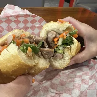 Chicken Banh Mi