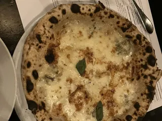 Luca Bistro