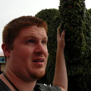 Chris R.