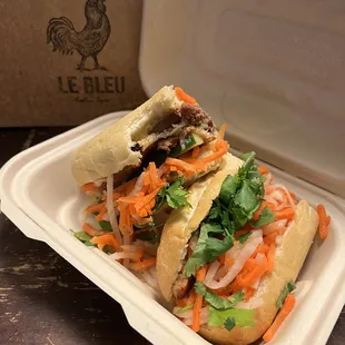 Vietnamese cold cut sandwich with pate no jalapeños So Good