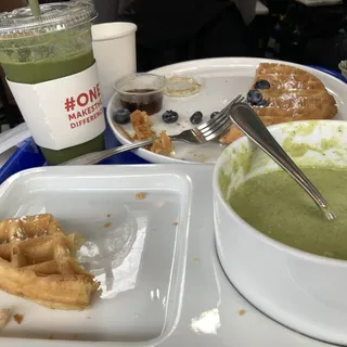 Tropical Green Smoothie