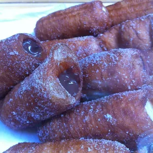 Cannoli $3.50