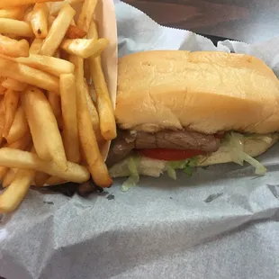 Roast beef Poboy. Fully dressed.
