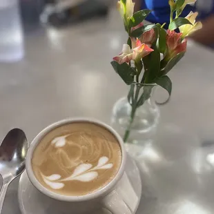 There cafe Cafe Au Lait (latte) is delicious.