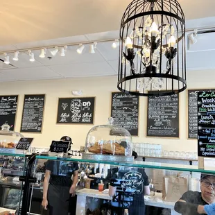 Nice ambiance! I walked in to L. Cohen playing and everyone smiling.