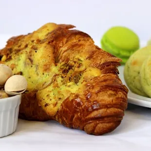 Le Caprice DC Pistachio Croissant