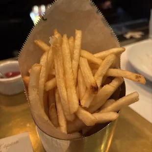 Pommes Frites- happy hour $5