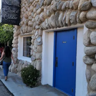 Front of restaurant