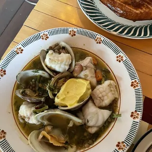 Little Neck Clams &amp; Monkfish w/ Lentils, Wild Fennel &amp; Saffron Aioli