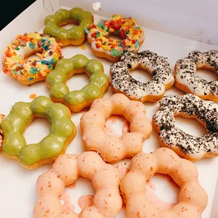 Fruity Pebbles, Strawberry, Cookies &amp; Cream, Matcha