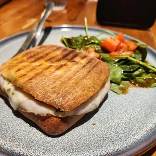 Turkey Pesto Sandwich ($15.99)