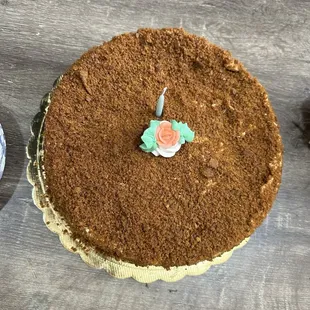 Coffee crunch cake