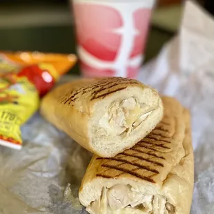 Hot Chicken Garlic Sandwich.
