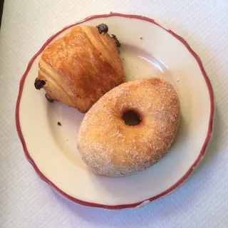Pain Au Chocolat
