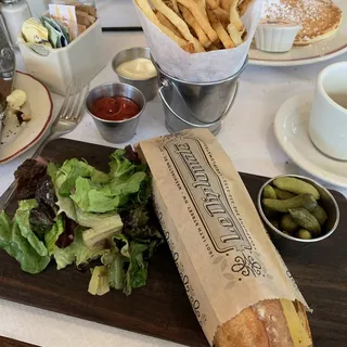 Grande Jamon au Beurre Baguette