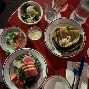 Tuna Nicois, Artichoke and drinks