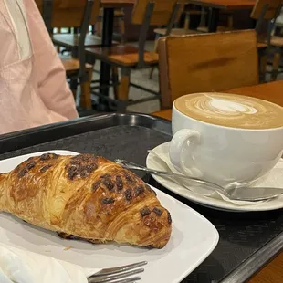 Chocolate Croissant, Vanilla Latte