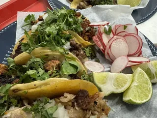 i Taco & Groceries