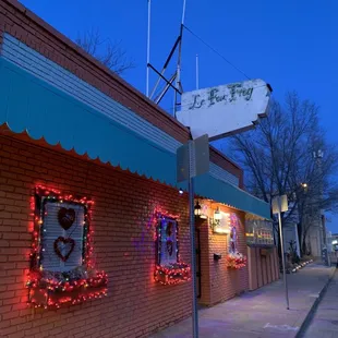 Jan 2022 outside, don't blink! You'll miss this GEM!