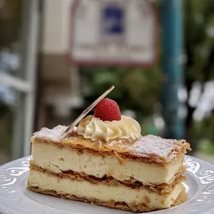 Mille Feuilles (IG: hangryforwhat)