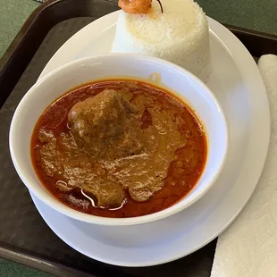 Peanut butter sauce with white rice