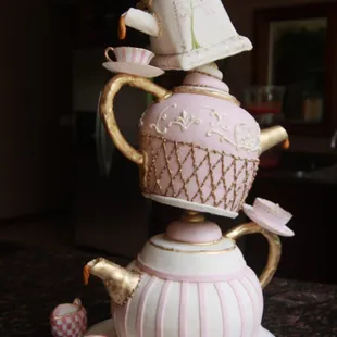 a cake made to look like a teapot