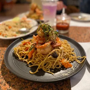 Shrimp garlic noodles