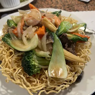 Stir Fried Crispy Noodle