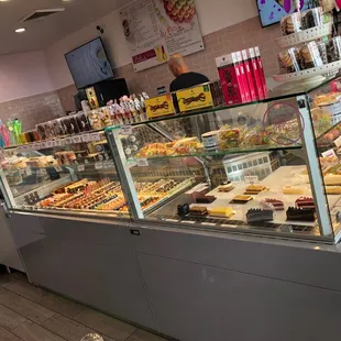 And it's not just macarons that look fabulous!!