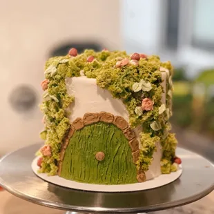 Made with buttercream and edible &quot;moss&quot;