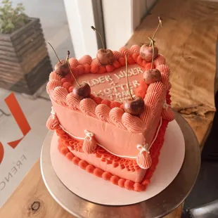 dessert, food