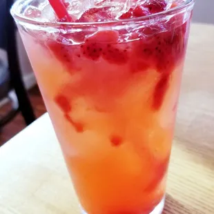 Fresh strawberries in the lemonade were bitter
