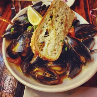 Carlsbad mussels in Thai peanut sauce, yum!