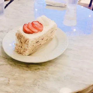 Strawberry Cream Cake