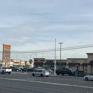 Located in the Shuntai Shopping Plaza