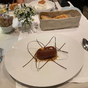 Hazelnut Nougatine