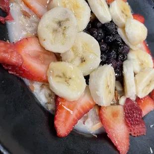 Berry Nutty Oatmeal